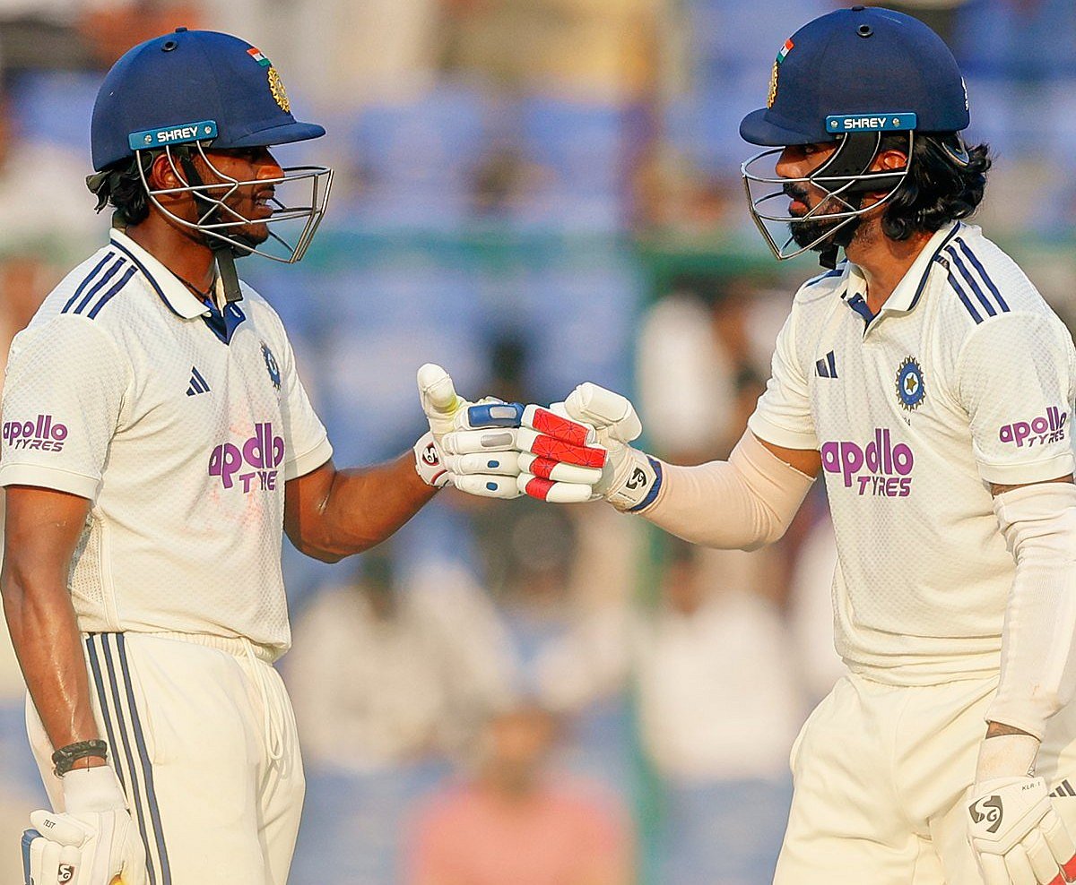 தில்லி டெஸ்ட்: வெற்றிப் பாதையில் இந்தியா! | Ind v WI |