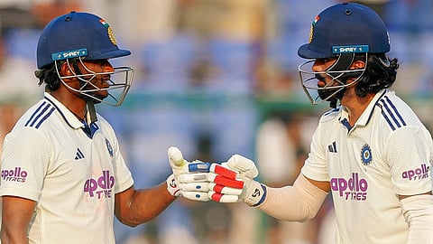 தில்லி டெஸ்ட்: வெற்றிப் பாதையில் இந்தியா! | Ind v WI |