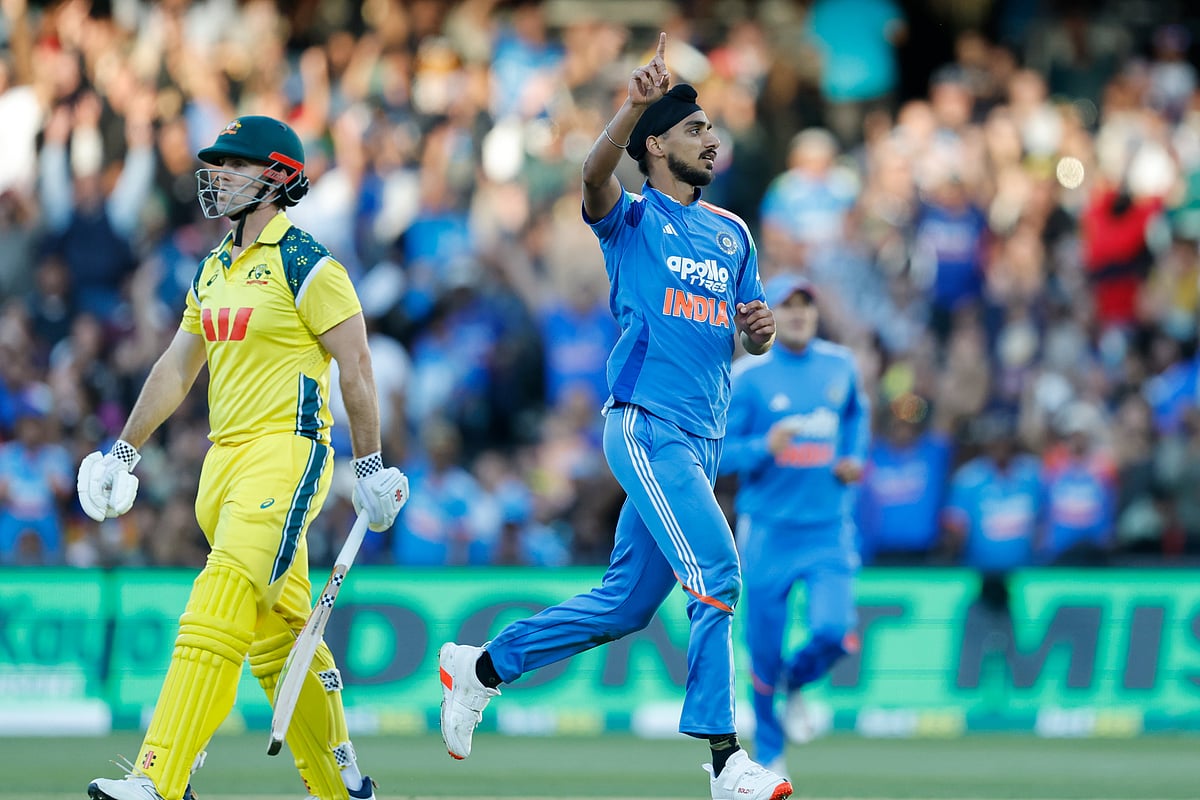 ஸாம்பா சுழலில் வீழ்ந்த இந்தியா: ஒருநாள் தொடரை ஆஸி.யிடம் இழந்தது!