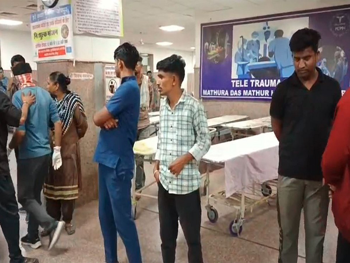 ராஜஸ்தானில் வேன் விபத்து: 15 பேர் உயிரிழப்பு! | Rajasthan | 