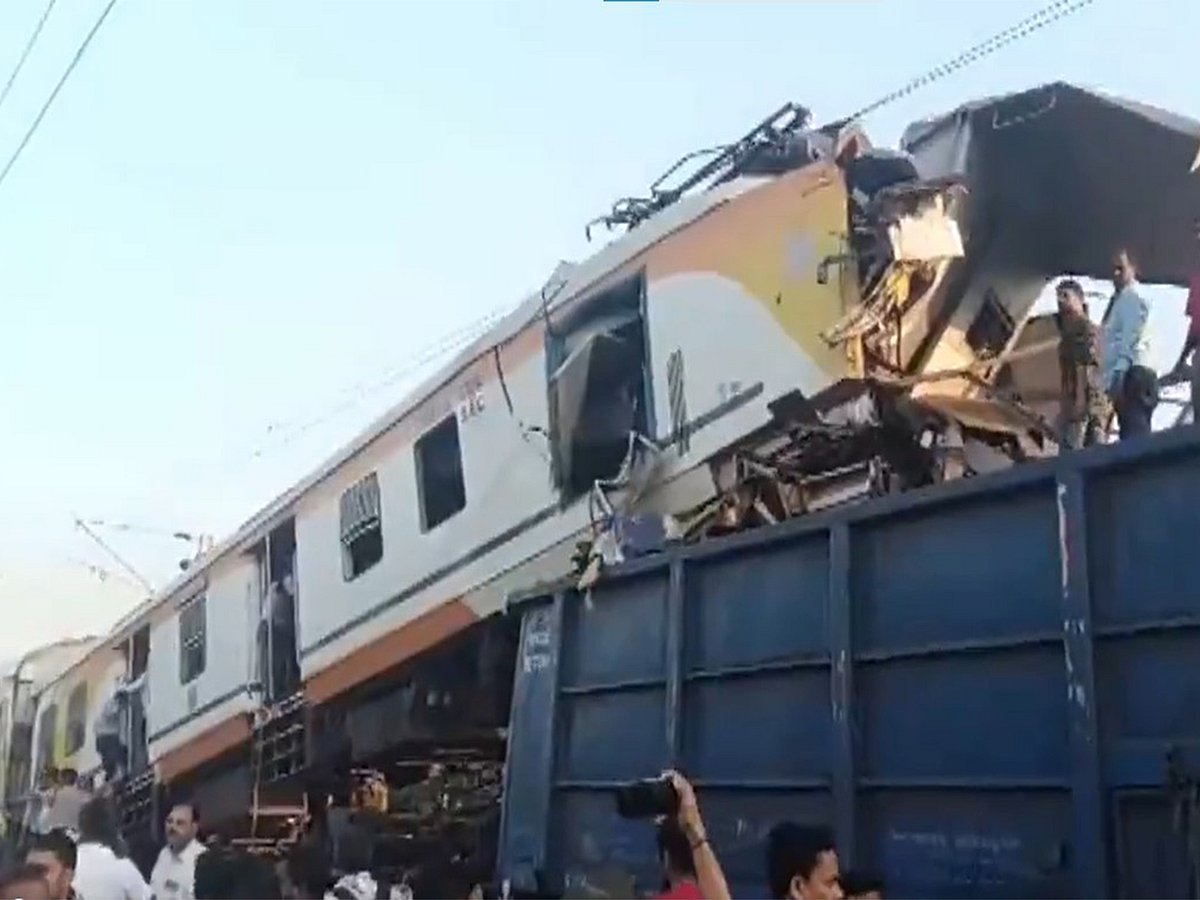 சத்தீஸ்கரில் 2 ரயில்கள் மோதி விபத்து: 4 பேர் உயிரிழப்பு | Train Accident | 