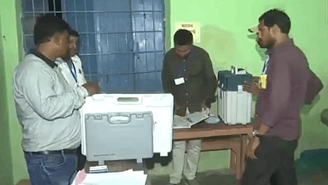 பிஹாரில் முதற்கட்ட வாக்குப்பதிவு நிறைவு