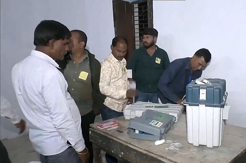 பிஹார் சட்டமன்ற தேர்தல்: இரண்டாம் கட்ட வாக்குப்பதிவு நிறைவு