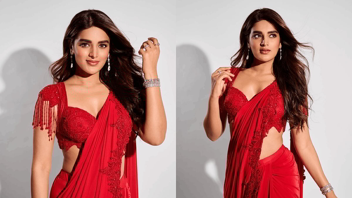 பிரபாஸ் பட விழா: ரசிகர்கள் கூட்டத்தில் சிக்கிய நடிகை நிதி அகர்வால் | Nidhhi Agerwal |