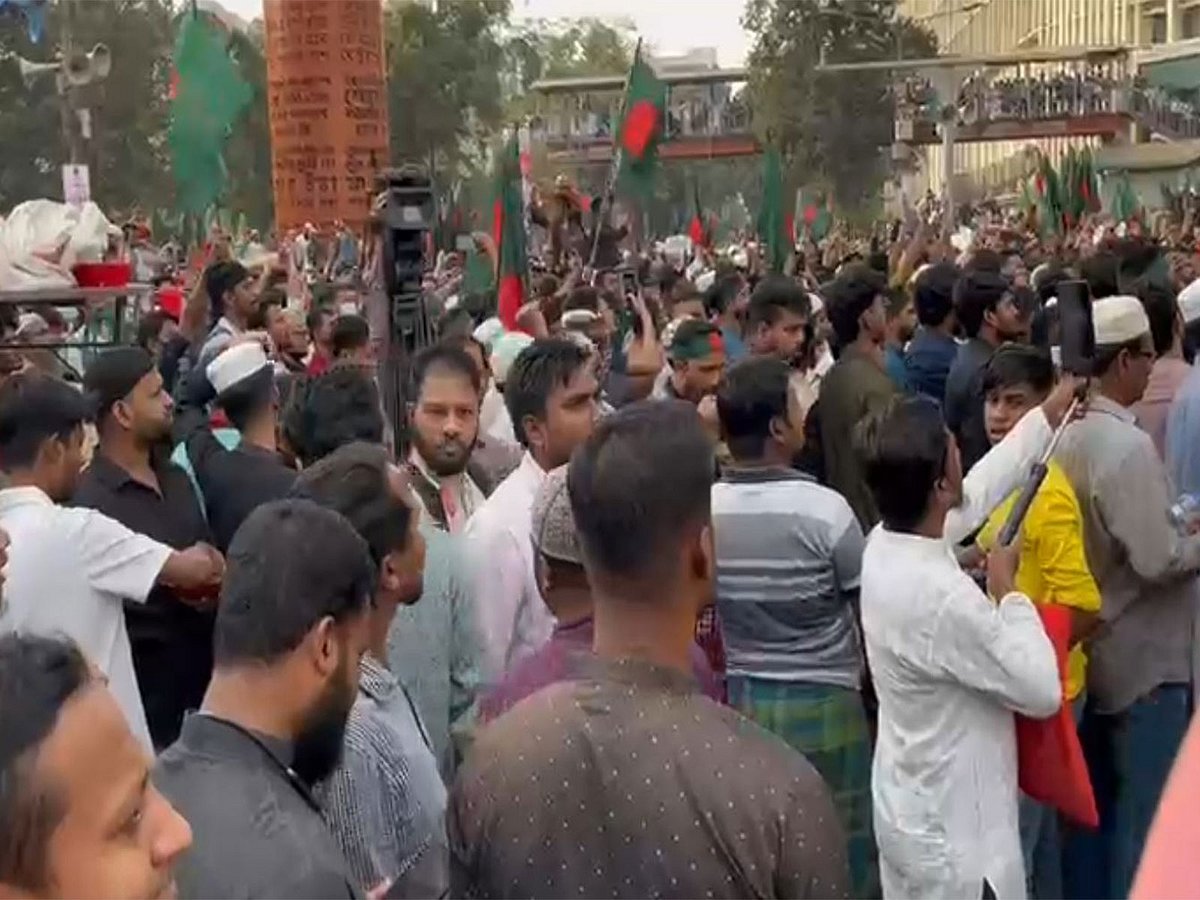 “உஸ்மான் ஹாடியை கொன்றது நீங்கள்தான்’’: சகோதரர் ஒமர் ஹாடி குற்றச்சாட்டு | Bangladesh |