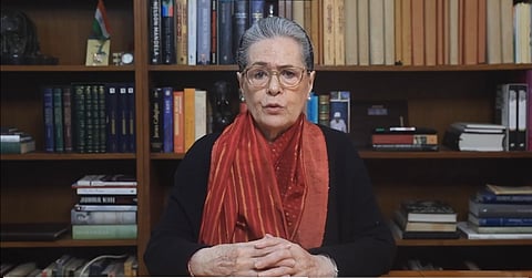 விபி ஜி ராம் ஜி சட்டம் விவசாயிகள், ஏழைகளின் நலன் மீதான தாக்குதல்: சோனியா காந்தி