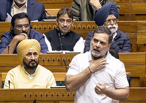 இந்தியாவைப் பிரதமர் விற்றுவிட்டார்: ராகுல் காந்தி குற்றச்சாட்டு