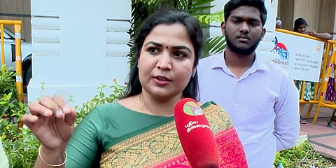 திமுகவில் இணைந்த நடிகை ரஞ்சனா நாச்சியர்