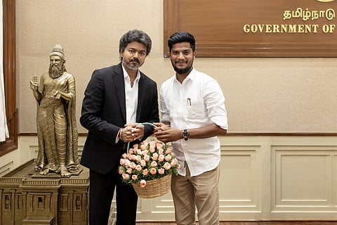 முதலமைச்சர் சி.ஜோசப் விஜயுடன் அமைச்சர் எஸ். ரமேஷ்