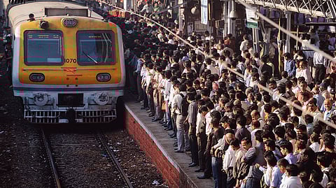 Knocksense Shorts | WR to halt all Churchgate-bound fast locals for Ganesh Visarjan