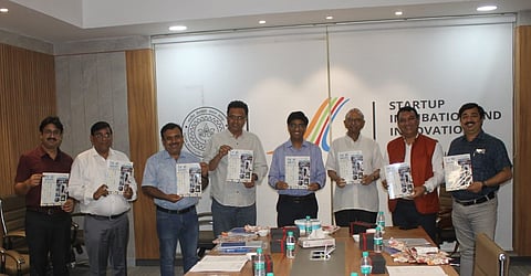 In order to cater to a wider audience, IIT Kanpur's SIIC launches a new Hindi publication division