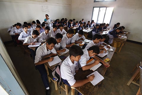 Knocksense Shorts | Passing Class 5 exam now mandatory for Classes 6-8 admissions across Maha