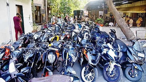 Mumbai Police crack down on illegal street racing at Bandra and WEH, seize 52 motorcycles