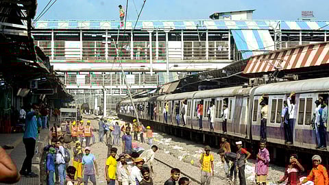 Mumbai Mega Block Alert | 500+ trains to be affected from April 11–13; here's why!