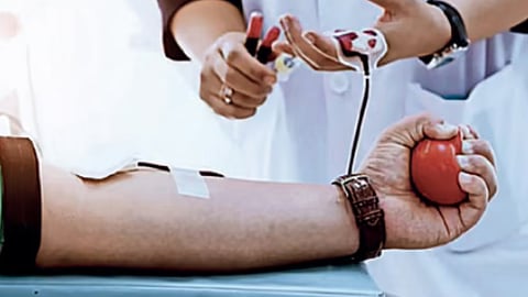 Mumbai faces worst blood crisis since 2020, 3,000+ weekly donors needed; here's how you can help!