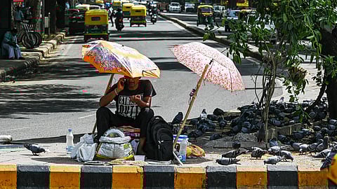 Lucknow Weather | Hot & humid Monday, light rainfall likely by evening