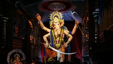In a historic first, Mumbai Cha Sheth idol to tour city atop open-top double-decker bus