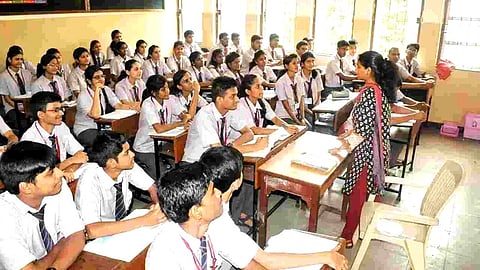 Student clubs mandatory in all Maharashtra schools
