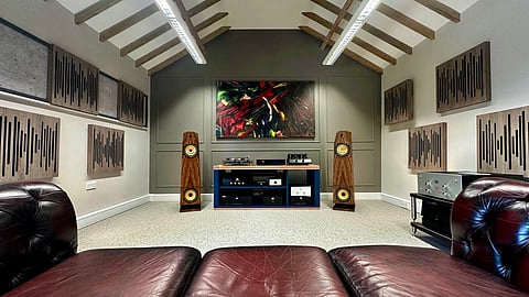 For the love of classic records, 7 vinyl bars and listening rooms in Mumbai
