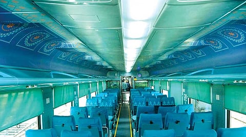 Travelling between Lucknow to Delhi? Check out these 5 super-fast trains