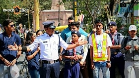 Dance to ease traffic? That’s what this Traffic Cop in Indore does!