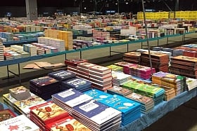 This book fair in Jaipur lets you take as many books as you can in a single box!