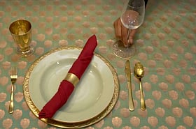 In Goa & craving North Indian grub? Try 'The Awadh House' for a luxe ambience & a great meal