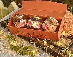 Buttercup Bungalow's gift hampers are what you need to gift your friends this festive season
