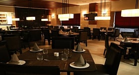Looking for a good place to hangout with your folks? Head to Antarang in Kanpur's Tilak Nagar