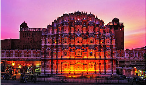 Explore local markets & vibrant culture of Jaipur with THIS evening walk from Hawa Mahal