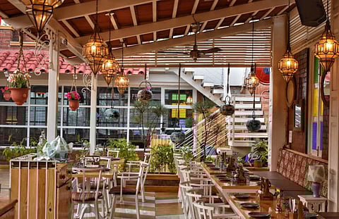 Cafe Repertwahr in Lucknow is now 1-year old & they’re giving us birthday-special discounts!