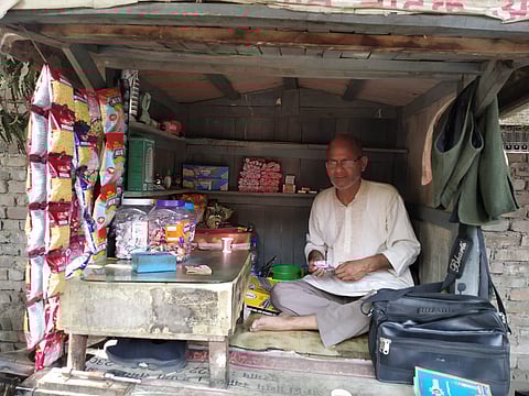 Lucknow's theatre stalwart Anil Mishra 'Guruji' wins Akademi Award, scripts history!