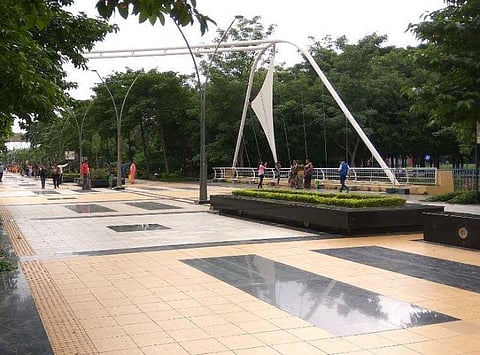 Stroll around, go boating & get clicking here at the Pipliyapala Regional Park in Indore!