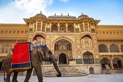 ​IRCTC's Bharat Darshan tour starting Aug 29 to pass through Jaipur & other prominent cities!