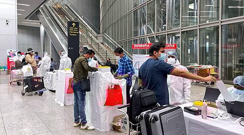 Lucknow airport & railway station resume random COVID-19 RT-PCR testing due to high traveller influx