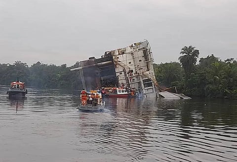 Scene from the collapsed Rig