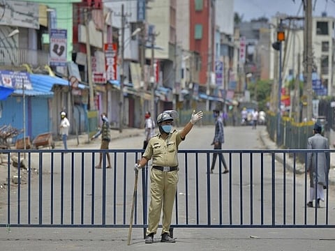 independence day | Curfew 