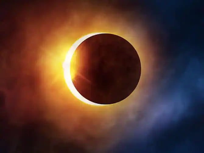 Chandra Grahan 2022 