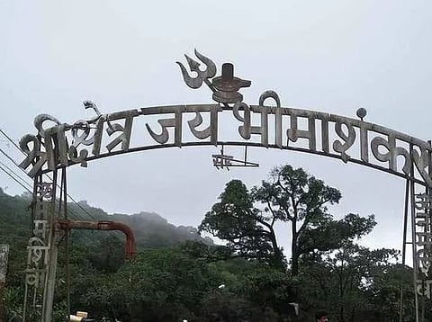 राज्यात मिंधे सरकार आल्यापासून राज्याला पनवतीच लागली, शिवशंभोचा शंख फुंकावाच लागेल; सामनातून टीका