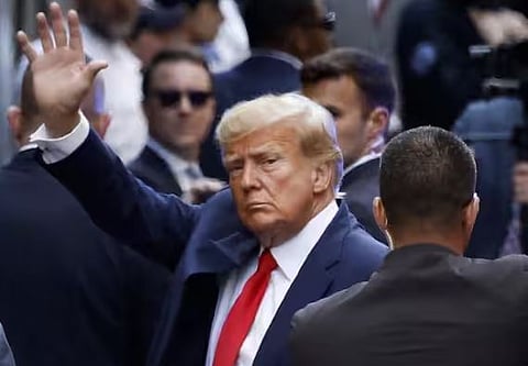 Donald Trump : पॉर्न स्टारला पैसे दिल्याचं प्रकरण भोवलं; अमेरिकेचे माजी राष्ट्राध्यक्ष डोनाल्ड ट्रम्प यांना अटक