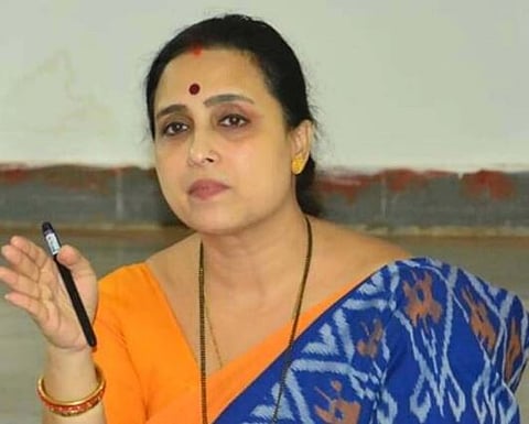 तुम्ही तुमचा पक्ष आणि आदित्य बाळाला सांभाळा…; चित्रा वाघ यांची टीका