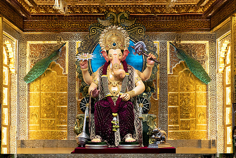 Lalbaugcha Raja 2025: लालबागच्या राजांचा पाद्यपूजन सोहळा पडला पार; यंदाचे 92 वे वर्ष 
