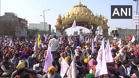 Live update : देशभरात चक्काजाम आंदोलनाला सुरुवात