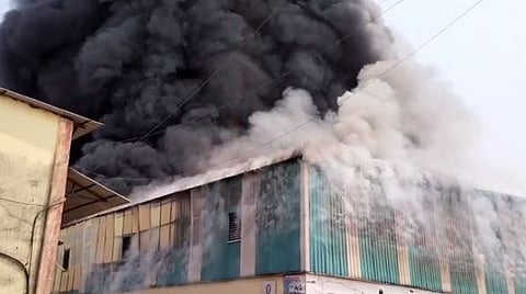 भिवंडीत गोदामाला भीषण आग