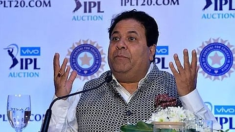 IPLला स्थगिती; हंगाम पूर्ण करण्याबाबत लवकरच निर्णय घेणार