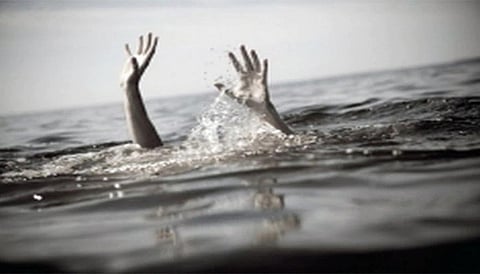 कुर्ल्याचे दोन तरुण माहिम कॉजवे येथील मिठी नदीत बुडाले