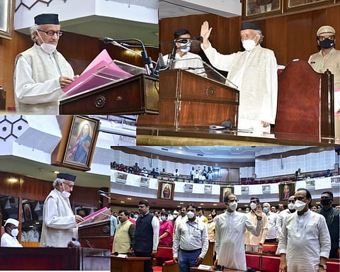 सारे काही अघटीत…