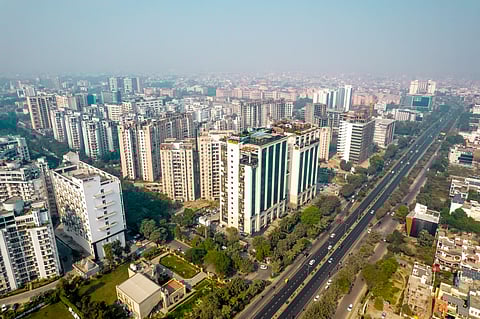 Get To Know The Summit Building And The Famous Cafes It Holds!