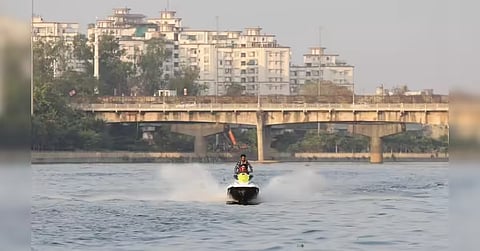 Lucknow Water Metro Gets Thumbs Up