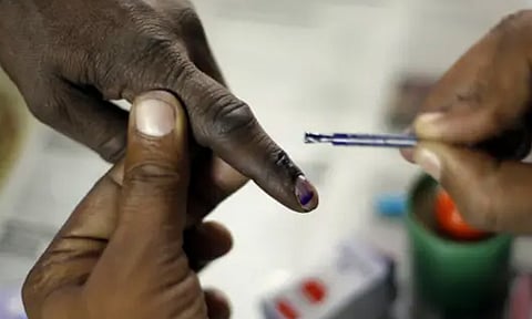 TN Assembly Election| இன்று மாலை தமிழக சட்டசபை தேர்தல் தேதி அறிவிப்பு... உடனடியாக அமலுக்கு வரும் தேர்தல் நடத்தை விதிகள்